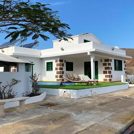 Rincon De La Moza بيت للعطل
